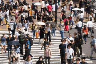 记者：阿贾克斯向波特发出第二份报价，若执教将拥有球队管理权限